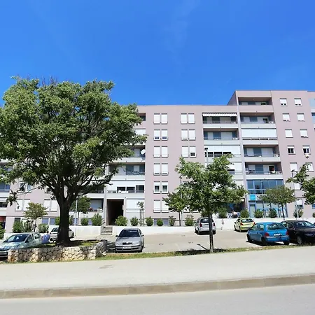 Apartment Iva *